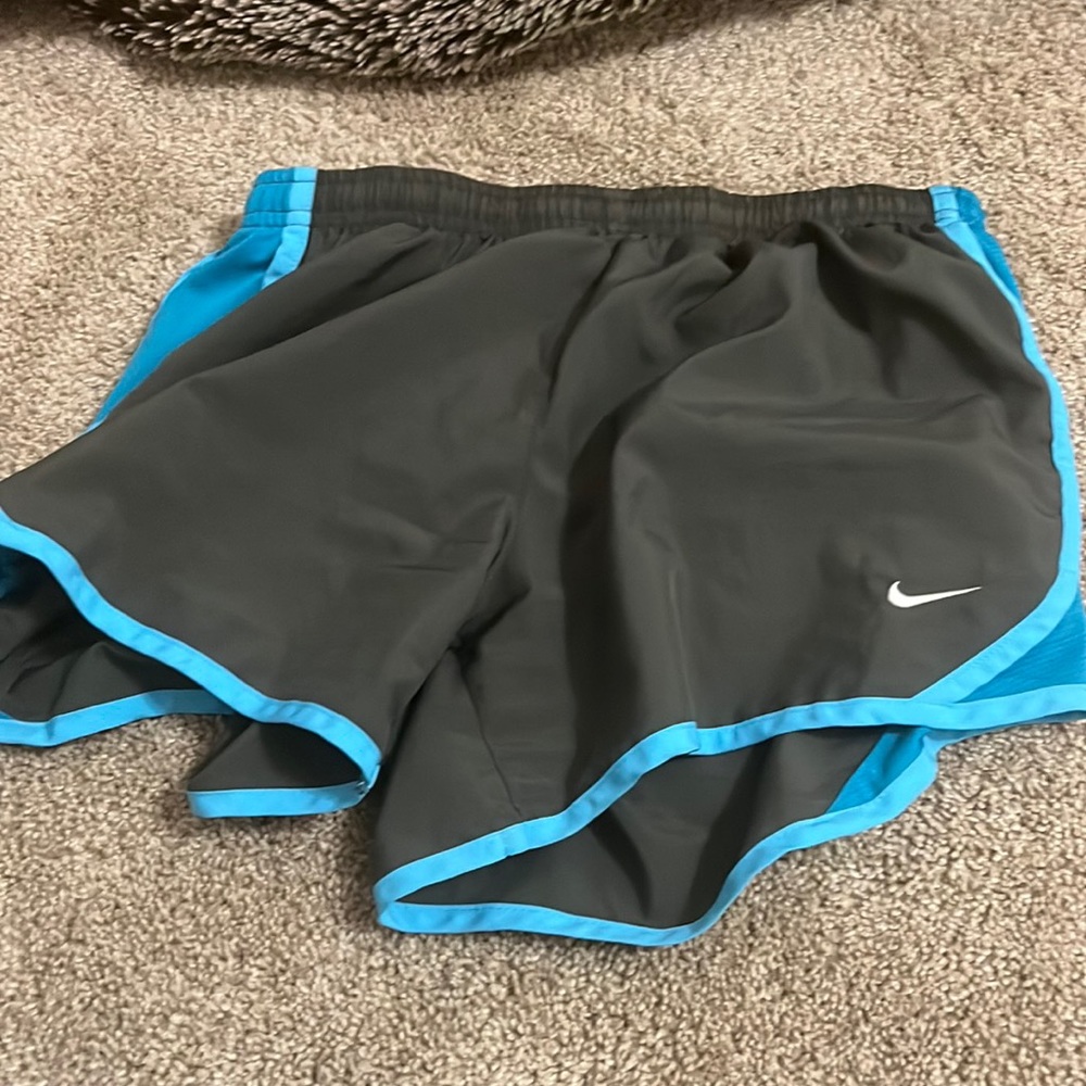 kids large nike shorts
